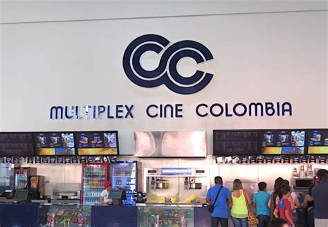Cine Colombia Santafe Medellin sala