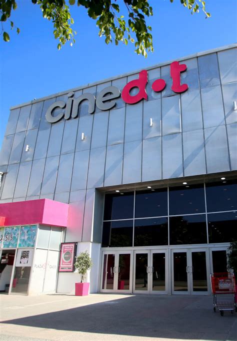 Cinedot Oasis Tijuana sala