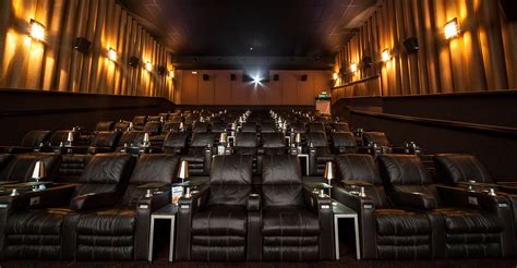Cinehoyts Cinépolis Mallplaza Egaña Premium Class sala