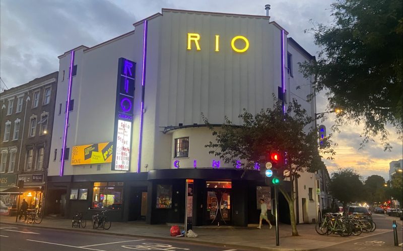 Río Cinemas Gem Cavisa