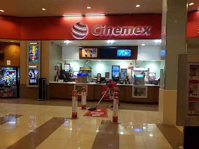 Cinemex Isla Cancún Platino exterior