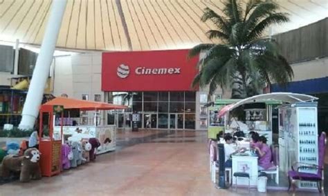 Cinemex Outlet Cancún sala