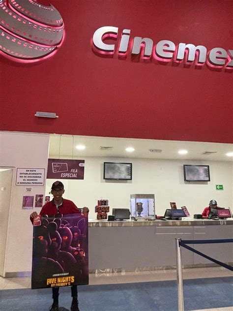 Cinemex Plaza Q exterior