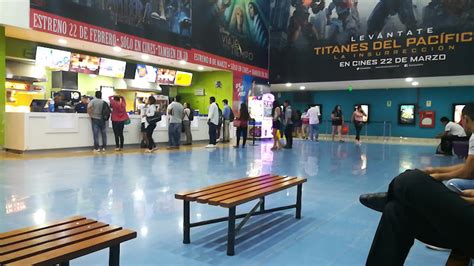 Cineplanet Centro Cívico exterior