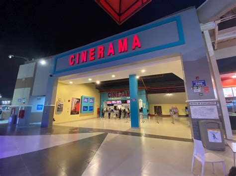Cinerama Huacho interior
