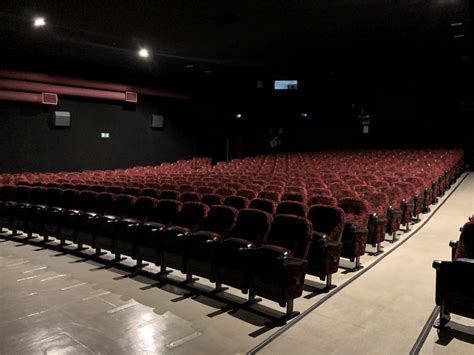 Cines Broadway exterior