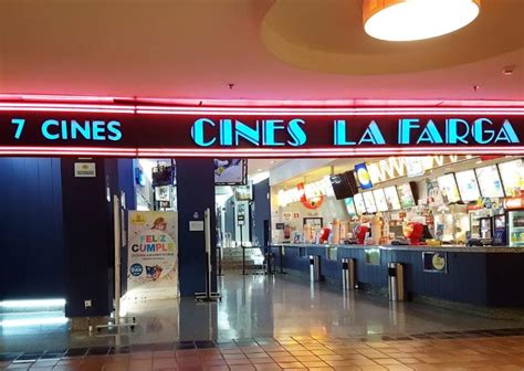Cinesa La Farga 3d exterior