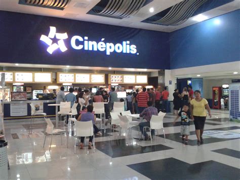 Cinépolis Plaza Crystal Tuxpan interior