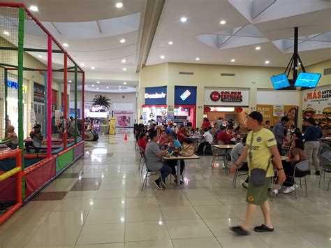 Cinépolis Plaza Las Flores exterior