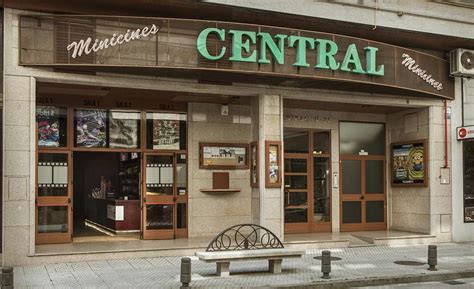 Minicines Central exterior