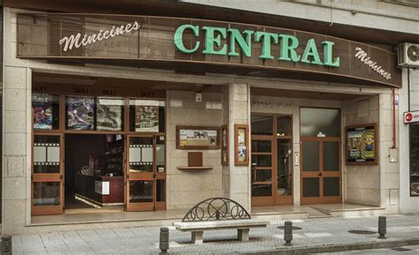 Minicines Central sala