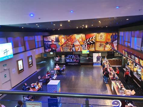 Multicines Paseo San Francisco interior