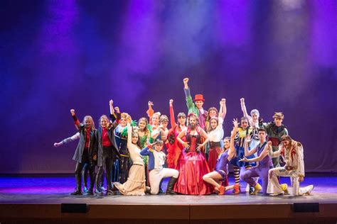 Teatro Salesianos interior